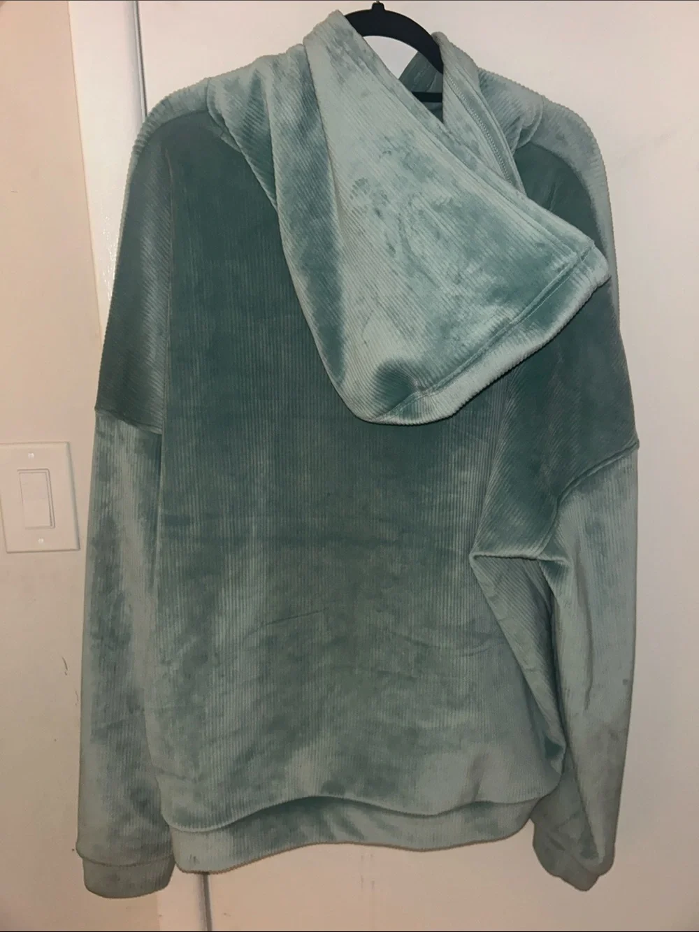 Alo Oversized Velour Ribbed Baller Hoodie in Seafoam Green XL